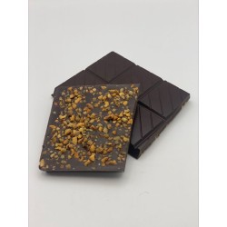 Plaque de chocolat noir 64% aux écalts de noisettes caramélisées