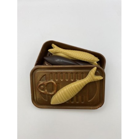 Boîte de sardines en chocolat au lait